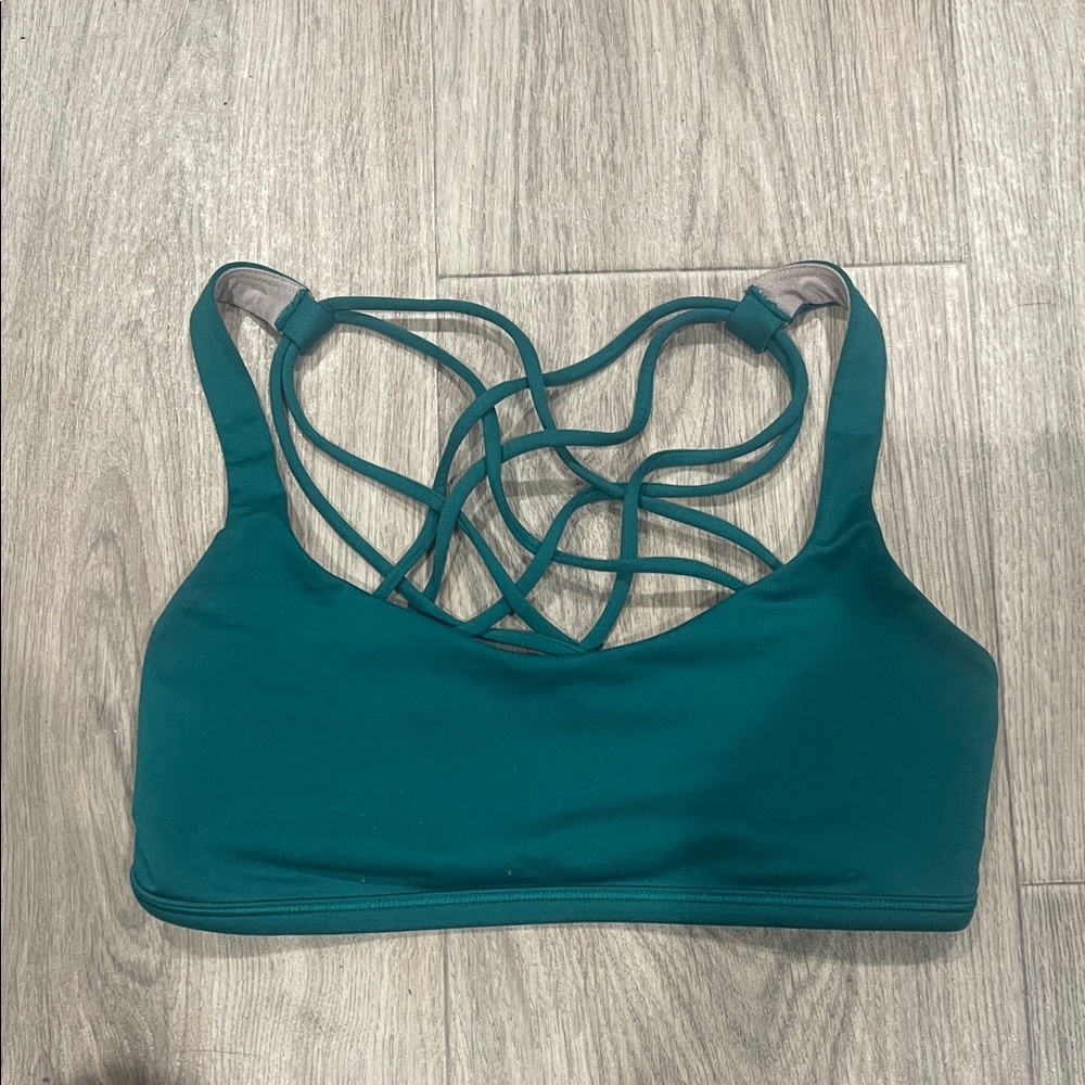 Lululemon Free to be wild sports bra